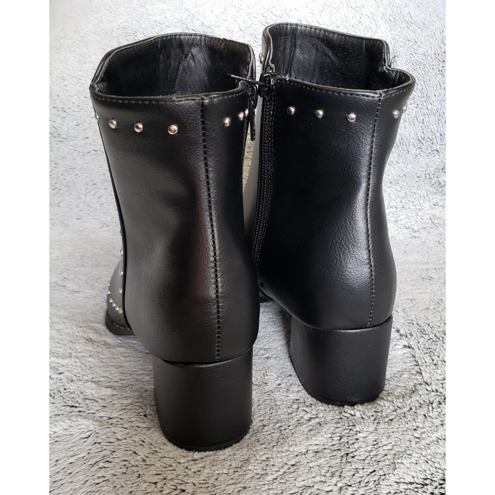 🆕️Faux leather booties - Picture 4 of 7